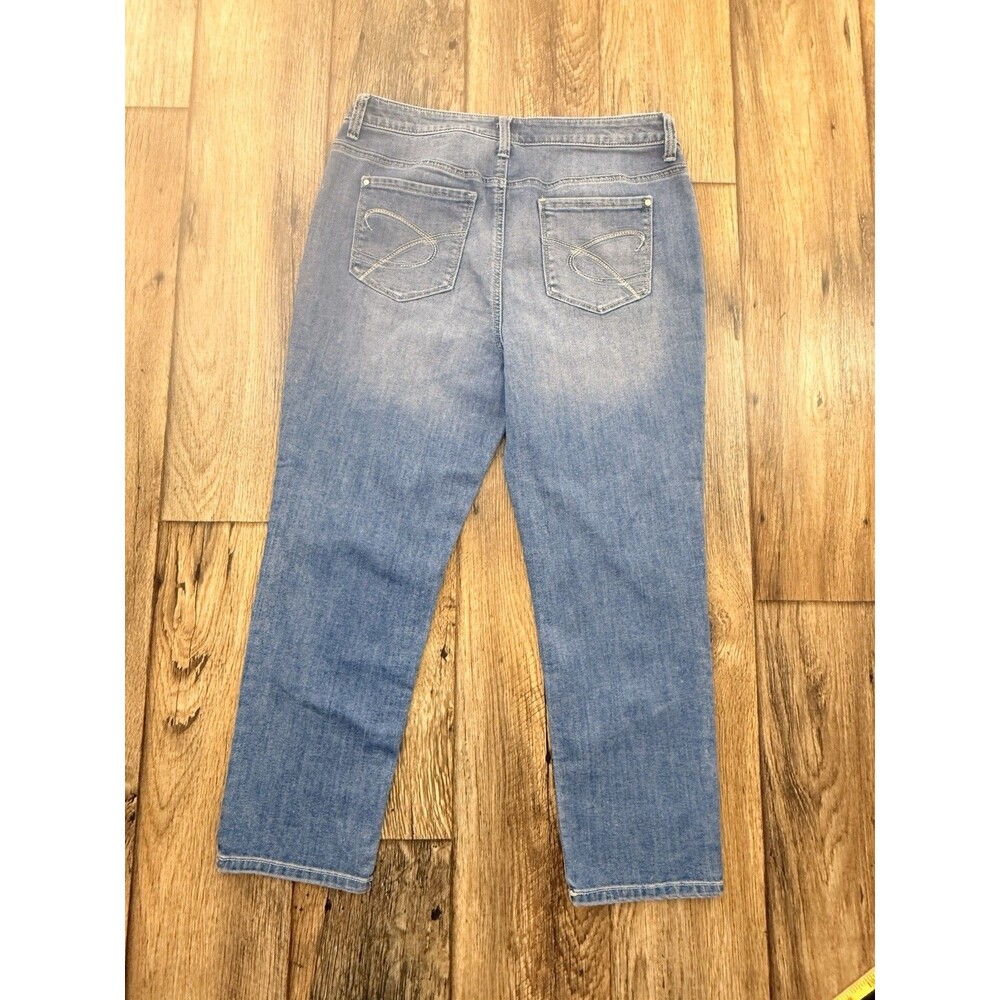 Chico's Platinum Jeans Women's 0.5 Short US-6 Blue Mid-Rise Slim Leg 30" Inseam - Picture 3 of 14